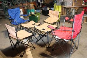lot 4 image: Set of 6 Folding Camping Chairs with Carrying Bags
