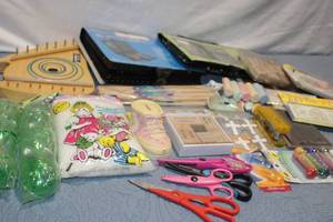 lot 32 image: Assorted Craft and Art Supplies Collection