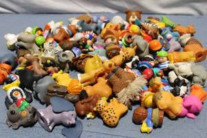 lot 64 image: Collection of Vintage Fisher Price Little People and Animals