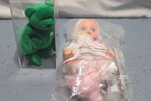 lot 68 image: TY Erin Beanie Baby and Drink n Wet Waterbaby Doll