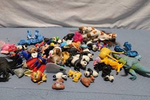 lot 70 image: Collection of Assorted Toy Figures and Animals
