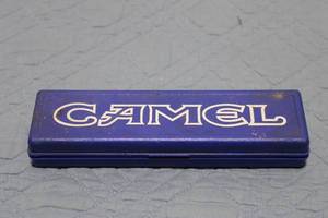 lot 75 image: Vintage Camel Branded Dart Set with Joes Lounge Flights