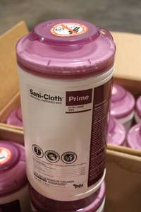 lot 96 image: Sani-Cloth Prime Germicidal Disposable Wipes - Extra Large (70 Wipes)