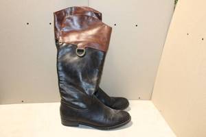 lot 135 image: Pair of Black and Brown Leather Knee-High Riding Boots