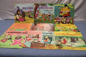 lot 194 image: Collection of 9 Vintage Walt Disney Records for Childrens Classics