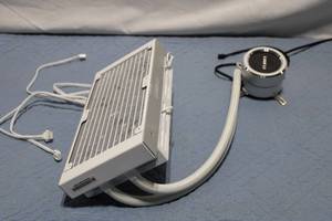 lot 199 image: Lian Li AIO Liquid CPU Cooler with Dual Fans