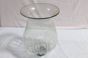 lot 202 image: Vintage Clear Glass Vase with Fluted Design
