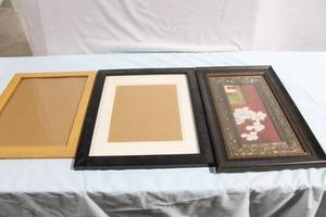 lot 211 image: Set of 3 Picture Frames with Ornate Designs