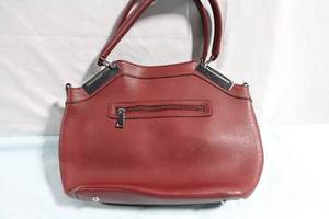 lot 215 image: Black Rivet Burgundy Faux Leather Handbag