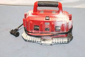 lot 274 image: Milwaukee M18 Six-Pack Battery Charger
