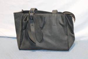 lot 286 image: Black Leather Handbag with Bow Detail