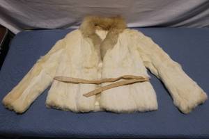 lot 297 image: Vintage Fur Coat with Belt - Size M