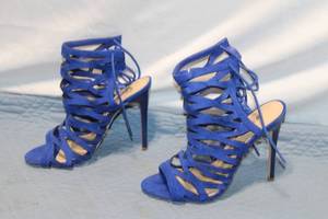 lot 303 image: Used Blue JustFab Strappy High Heel Sandals Size 8.5