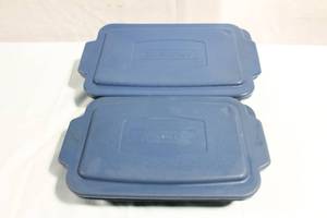 lot 323 image: Set of 2 Anchor Hocking Glass Baking Dishes with Lids