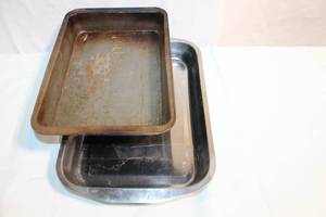 lot 328 image: Set of 2 Used Metal Baking Trays