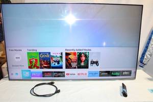 lot A-334 image: Samsung QN55Q65FN 55 4K Ultra HD Smart TV with Remote