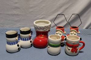 lot 391 image: Assorted Ceramic Holiday Mug and Holder Set