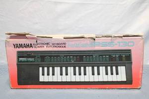 lot 396 image: Yamaha PSS-130 Electronic Keyboard with Original Box