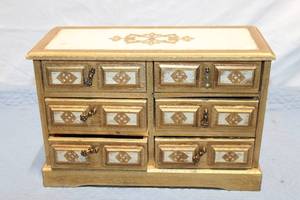 lot 399 image: Vintage Wooden Jewelry Box with Velvet-Lined Drawers