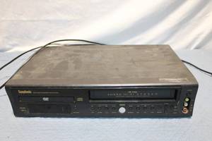 lot 497 image: Symphonic VHSDVD Player Model WF802 - 4 Head Hi-Fi Stereo