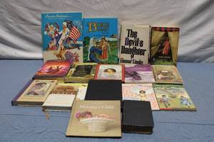 lot 501 image: Collection of 14 Assorted Childrens and Fiction Books