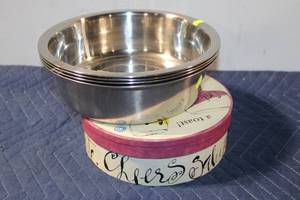 lot 1314 image: Set of 6 Wine-Themed Plates and Large Stainless Steel Bowl