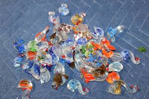 lot 1317 image: Collection of Vintage Handcrafted Glass Miniature Figurines