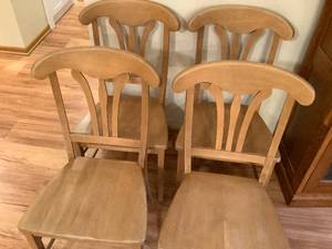 4 Wooden Kitchen Chairs
