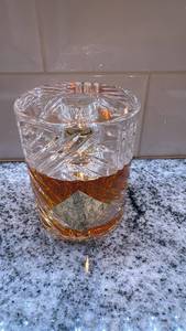 lot 33 image: Kilian Angels Share Eau de Parfum 1.7 oz Nearly Full