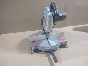 lot 41 image: Delta 10 Miter Saw...