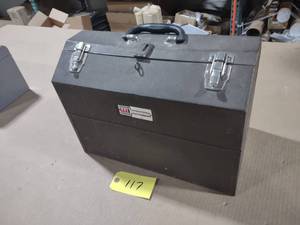 lot 117 image: Waterloo Toolbox...