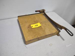 lot 156 image: Ingento No. 5 15 Paper Cutter...