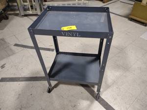 lot 194 image: Shop Cart, 24x18...