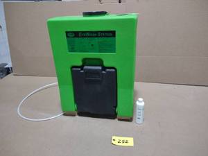 lot 252 image: Eyewash Station...