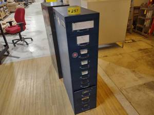 lot 257 image: Parts Cabinet, 9 Drawers, 13x26.5x5...