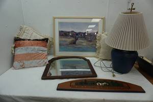 lot 12 image: No-Sale Lot home decor-pillows and print