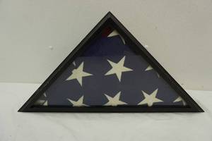 lot 26 image: American Flag in display case