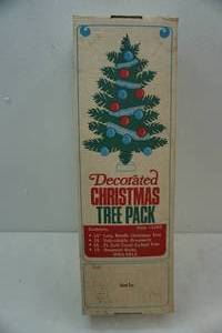 lot 32 image: Vintage mini Christmas Tree