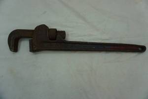 lot 36 image: 18 rigid pipe wrench