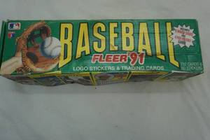 lot 54 image: Baseball Cards-1991
