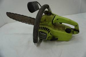 lot 62 image: Poulan Micro XXV chainsaw