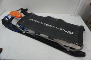 lot 67 image: Snow Boogie ride on steerable sled