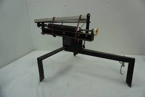 lot 84 image: Outers Clay Pigeon thrower