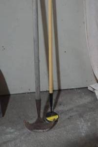 lot 119 image: magnet and lawn edger