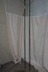 lot 122 image: 2 poles and PVC pipe