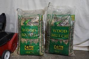 lot 128 image: 2 bag wood mulch