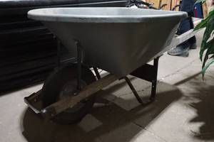 lot 136 image: True Temper fiberglass wheelbarrow
