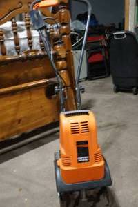 lot 142 image: Remington electric Garden Wizard tiller