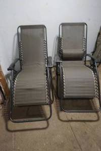 lot 157 image: lot of 2 folding patio lounge chairs