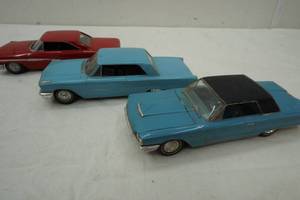 lot 256 image: Ford Thunderbird & Ford Fairlane lot